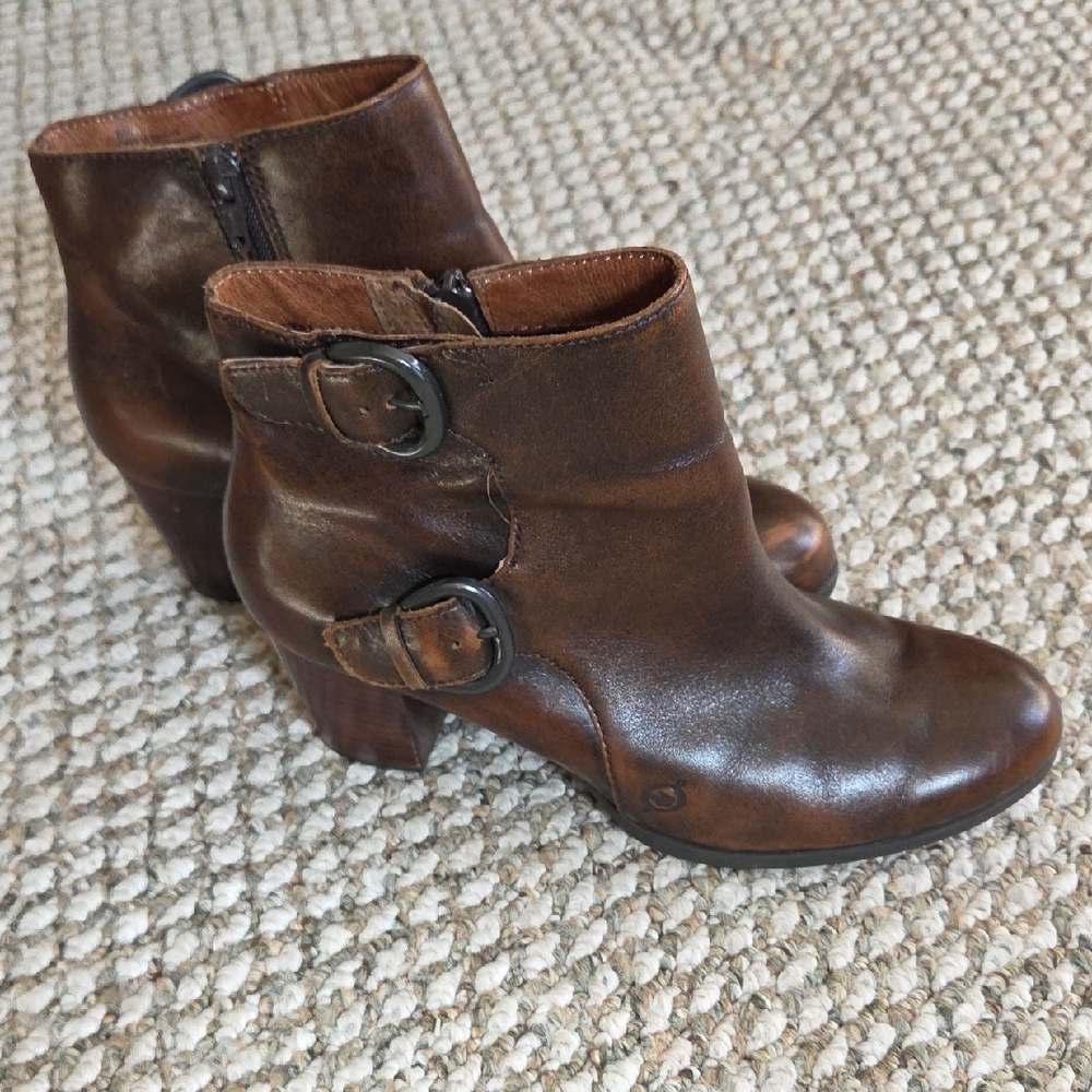 Pick 2 For $60!! Born Brown Leather Ankle Boots